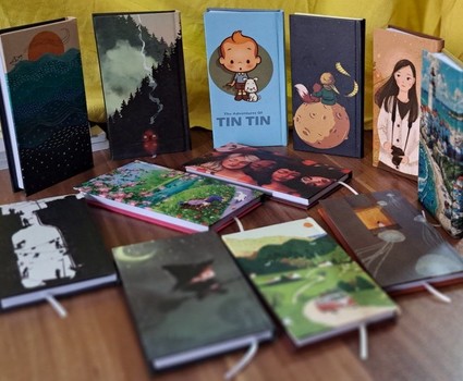 تقویم سلفون 1405 پالتویی / شبگون